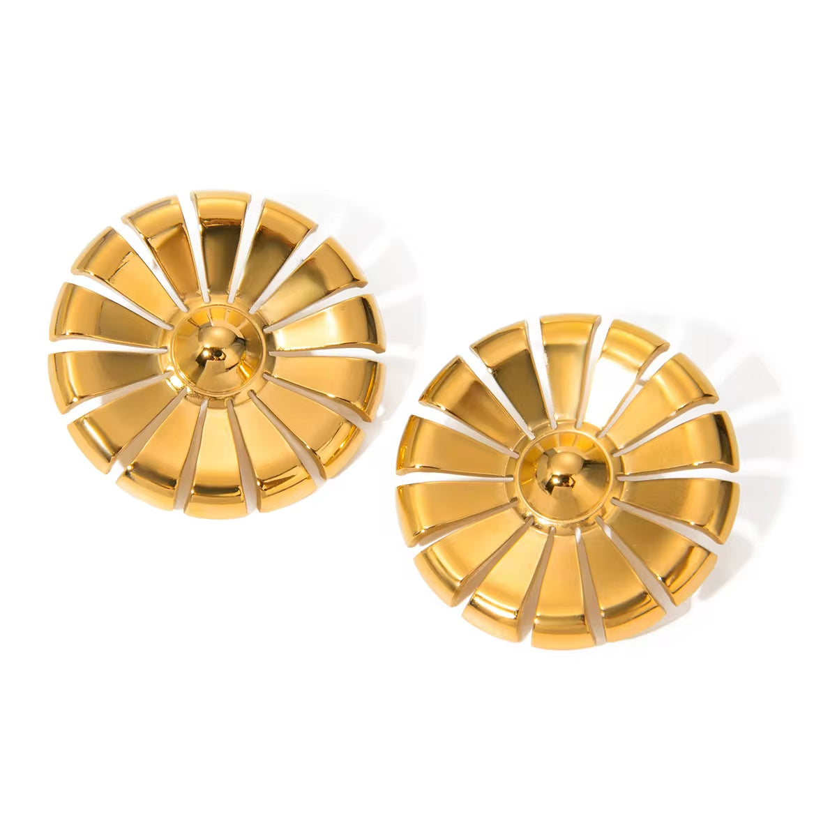 18K Gold Plated Stainless Steel Small Daisy Shape round Earrings